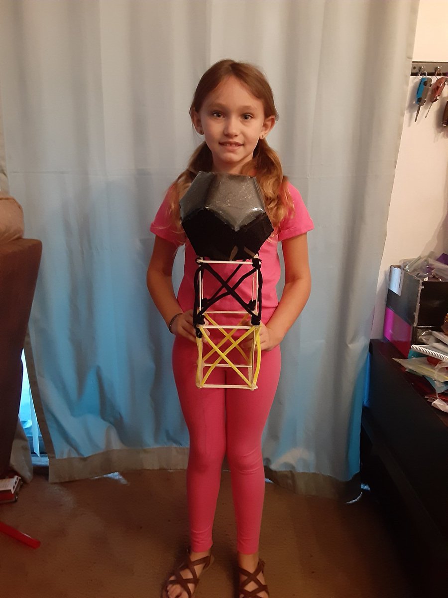 Suzzanne55711's tweet image. More Water Towers! My little creative engineers! @HCPSLanier @1_lanier @HCPSElemScience @WeAreHAEST #BetterTogether #OfCourseWeCan