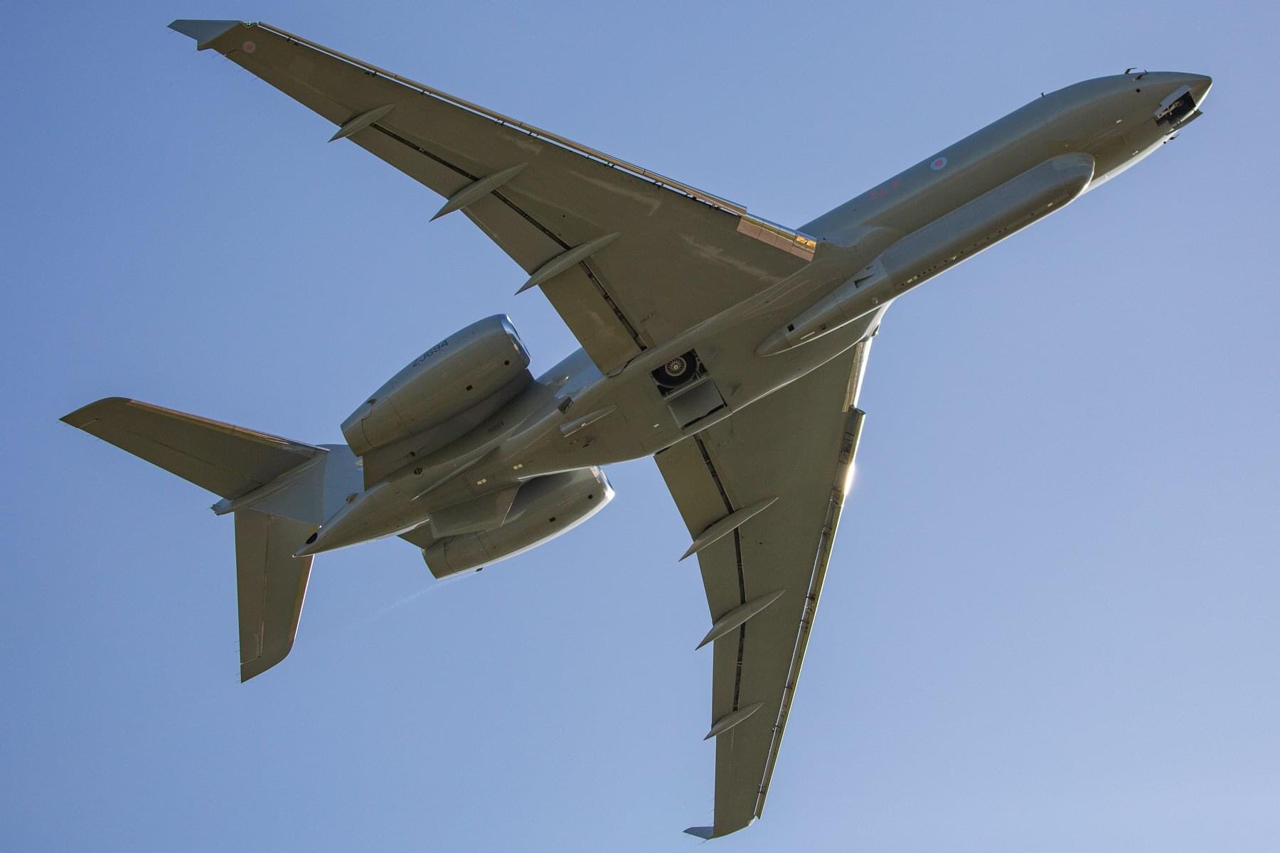 RAF Cosford on Twitter "A course of apprentice avionics or mechanical aircraft engineers