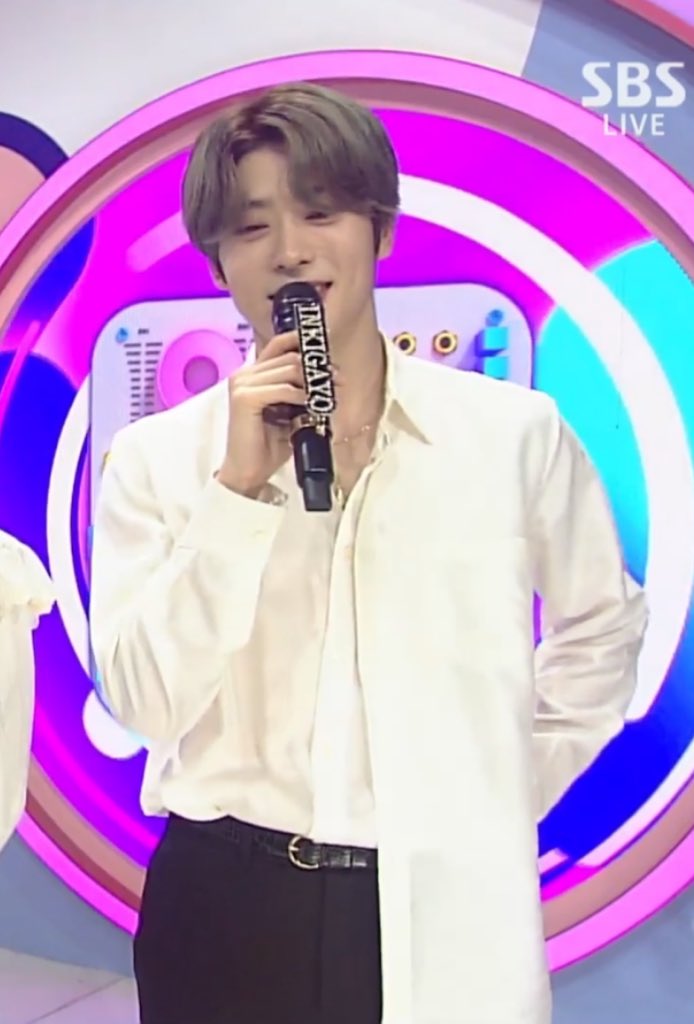나 tweet media
