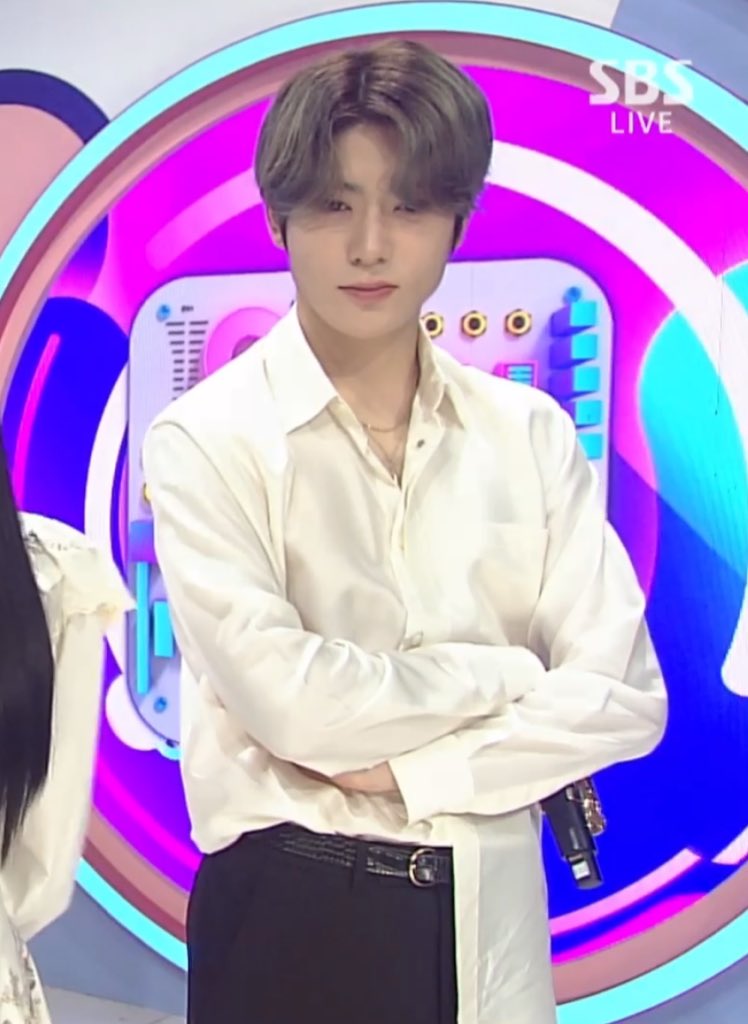 나 tweet media