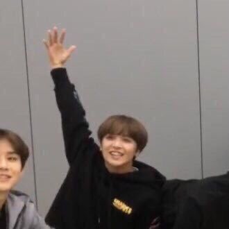 Hyuck is the most adorable and LOUDEST person I’ve EVER met. You’re so bubbly and bright, a whole happy virus PLEA. I hope you continue sharing that glow with those around you. You’re really one of a kind and to be friends with you is such an honor. You’re kind hearted and (+)