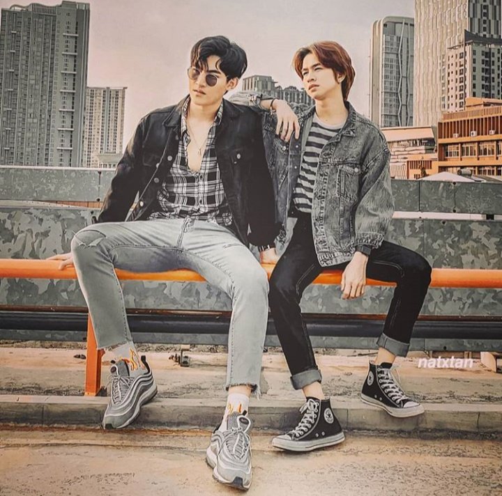 tpwk28HS's tweet photo. que chingo de drama, mejor ya dejo de fingir que hago tareas, y me voy a ver el nuevo capitulo de #Myenginner
Pero como unas buenas muy buenas noches, apreciemos lo bellos que son el OhmFluke y el MewGulf https://t.co/AKiZU6UfC0