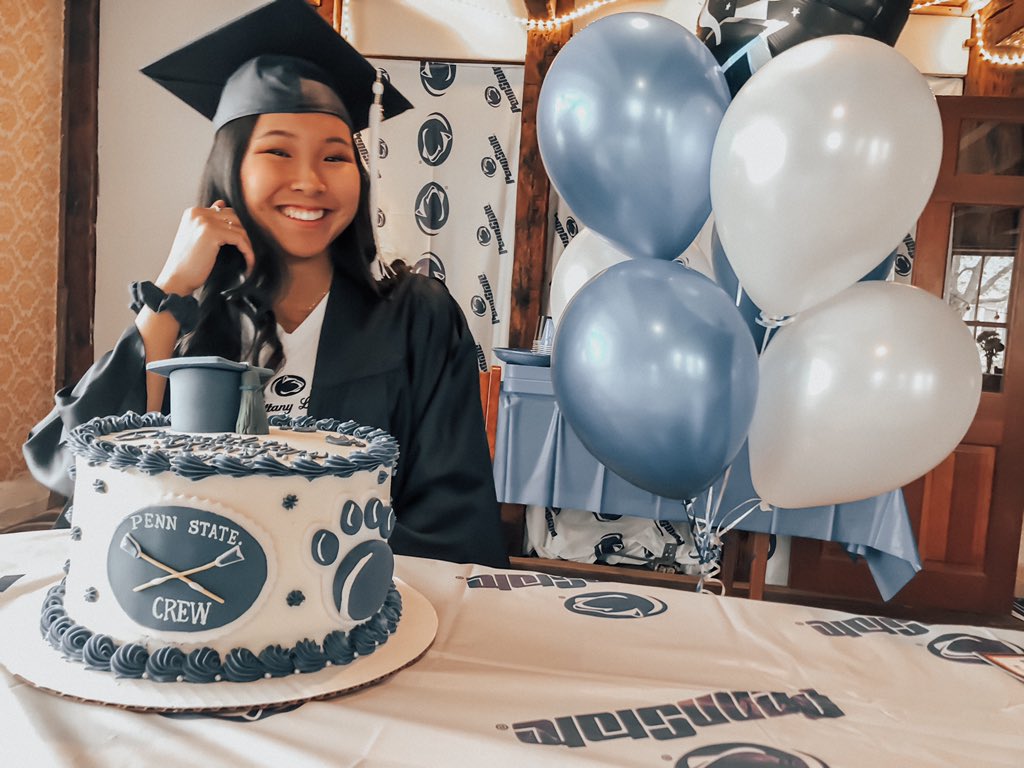 KerryRunkle's tweet photo. I love you forever @penn_state #PSUgrad #PSUgrad2020 #PSU2020 #classof2020 #psu #weare https://t.co/2eqSnZbINu