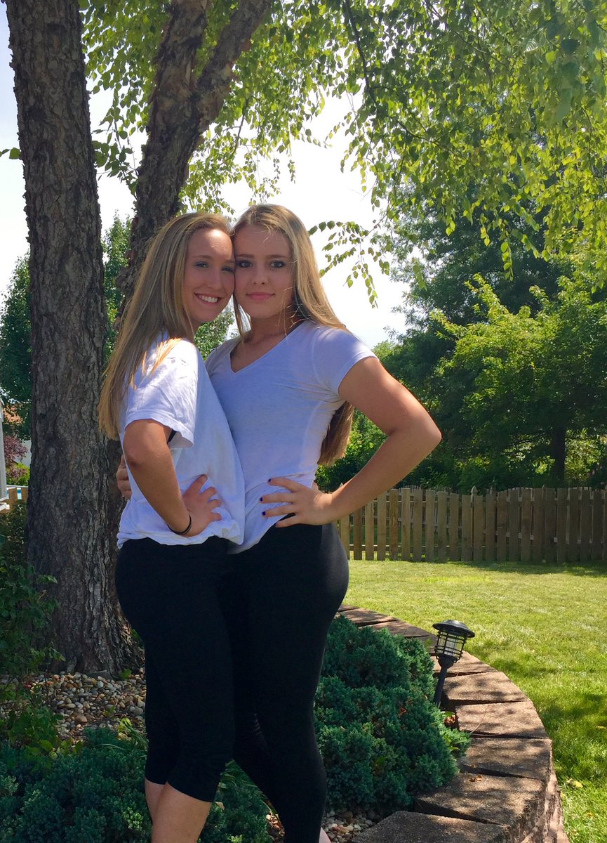 KatelynReichle's tweet photo. happy bday tay I love you, went through some rough looking phases together😙 having fun rn😘😘 @taylorrrjones https://t.co/7fLYTagxBZ