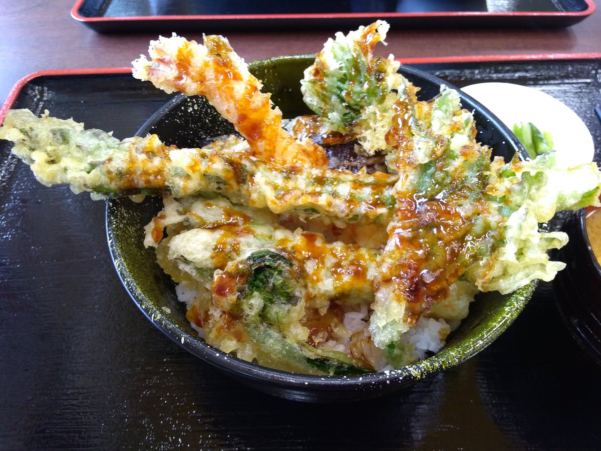 いいやまぶなの駅