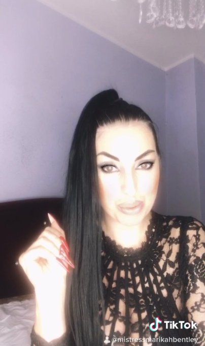 Ebbene si,sono approdata anche su Tik Tok! Se volete conoscere un&rsquo;altra sfumatura di me seguitemi qui<a href="/tag/prodomme"class="tags"><span>#prodomme</span></a><a href="/tag/dominatrix"class="tags"><span>#dominatrix</span></a><a href="/tag/mistress"class="tags"><span>#mistress</span></a><a href="/tag/padronaitaliana"class="tags"><span>#padronaitaliana</span></a>