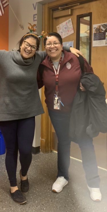 jenny_v005's tweet photo. Ms. Cabrera and Ms.Gonzalez have definitely made a difference in my life. They made my Thursday's better and loved spending time with them. I really do miss them.🥺❤️ Challenge #3 #STEM19 https://t.co/6x0K7FIbsi