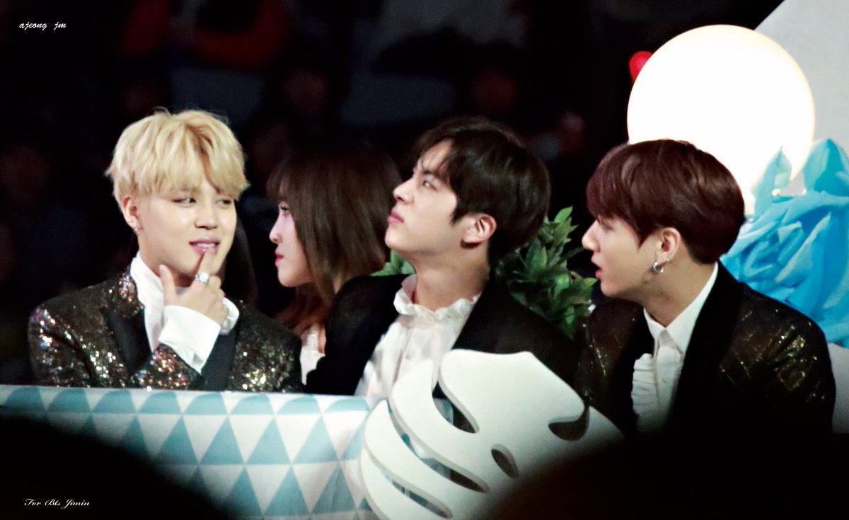 BangChinArchive's tweet photo. Peek #EUNHA and #YUJU in this #Jin #Jimin #Jungkook photo! 

@BTS_twt @GFRDofficial #BTS #GFRIEND #Archives https://t.co/Fo1i9Ve9AK