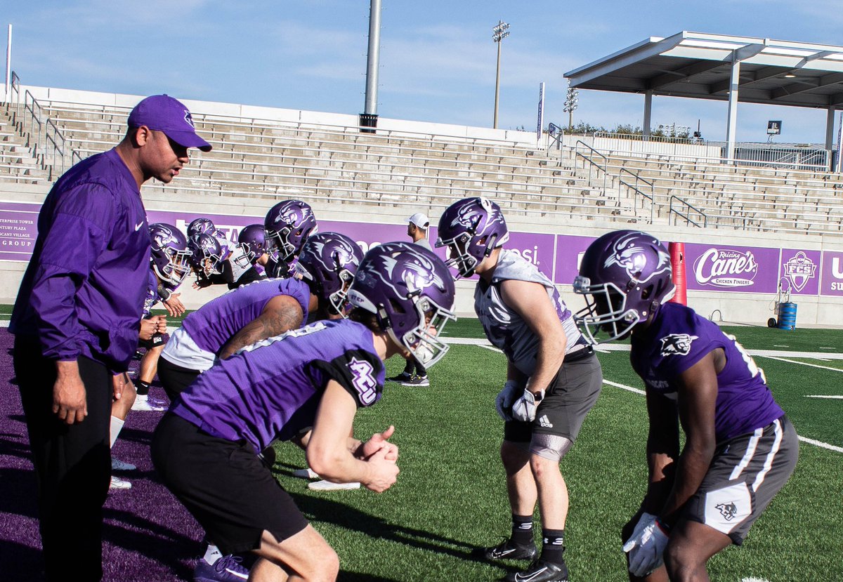 WideOutWhisperr's tweet photo. "LIKE" - If you miss football
"RETWEET" - If you play football

Soon enough my sweet! We'll come back to you. 
@ACUFootball #NextCatUp #GoWildcats Wearing the top to my MC Hammer baggy jump suit. https://t.co/xBUHhAfJCs