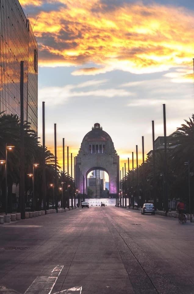 CriterioHidalgo's tweet photo. Impactantes imágenes de la Ciudad de México durante la cuarentena por Coronavirus 
Fotos:Via #REMX https://t.co/ddL5c0IOTB