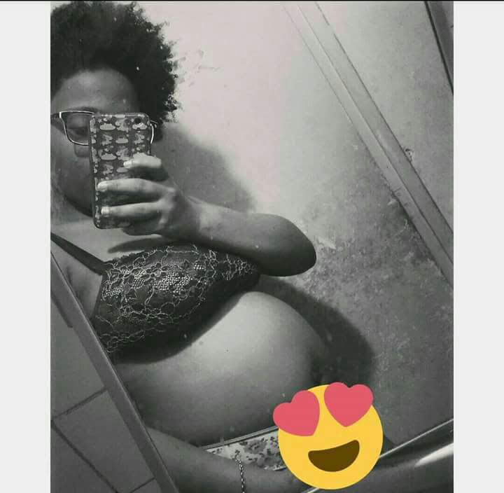 mrvtca's tweet photo. Hoje é dia das mães e faz 2 anos e 2 meses que meu bebê me deixou, vou falar um pouco da gente.
Eu fui mãe, eu sou mãe e sempre vou ser🥺 não fui uma mãe convencional pois nem sentir dor do parto eu senti minha bolsa estorou e foi apenas 2 minutos deitadas na cama pra meu filho https://t.co/FZrBscGWsV