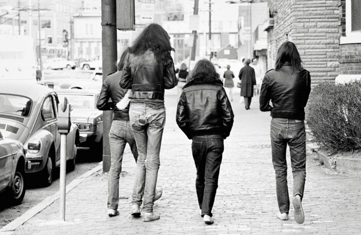 BoredWeb3's tweet photo. The Ramones in NYC, 1976. 📷 Danny Fields. https://t.co/S9RdmeE9PW