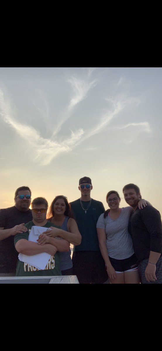 BatcherJustin's tweet image. Happy Mother’s Day to the best mom out there! I love you so much and ready to celebrate! Can not thank you enough for everything you do! ❤️