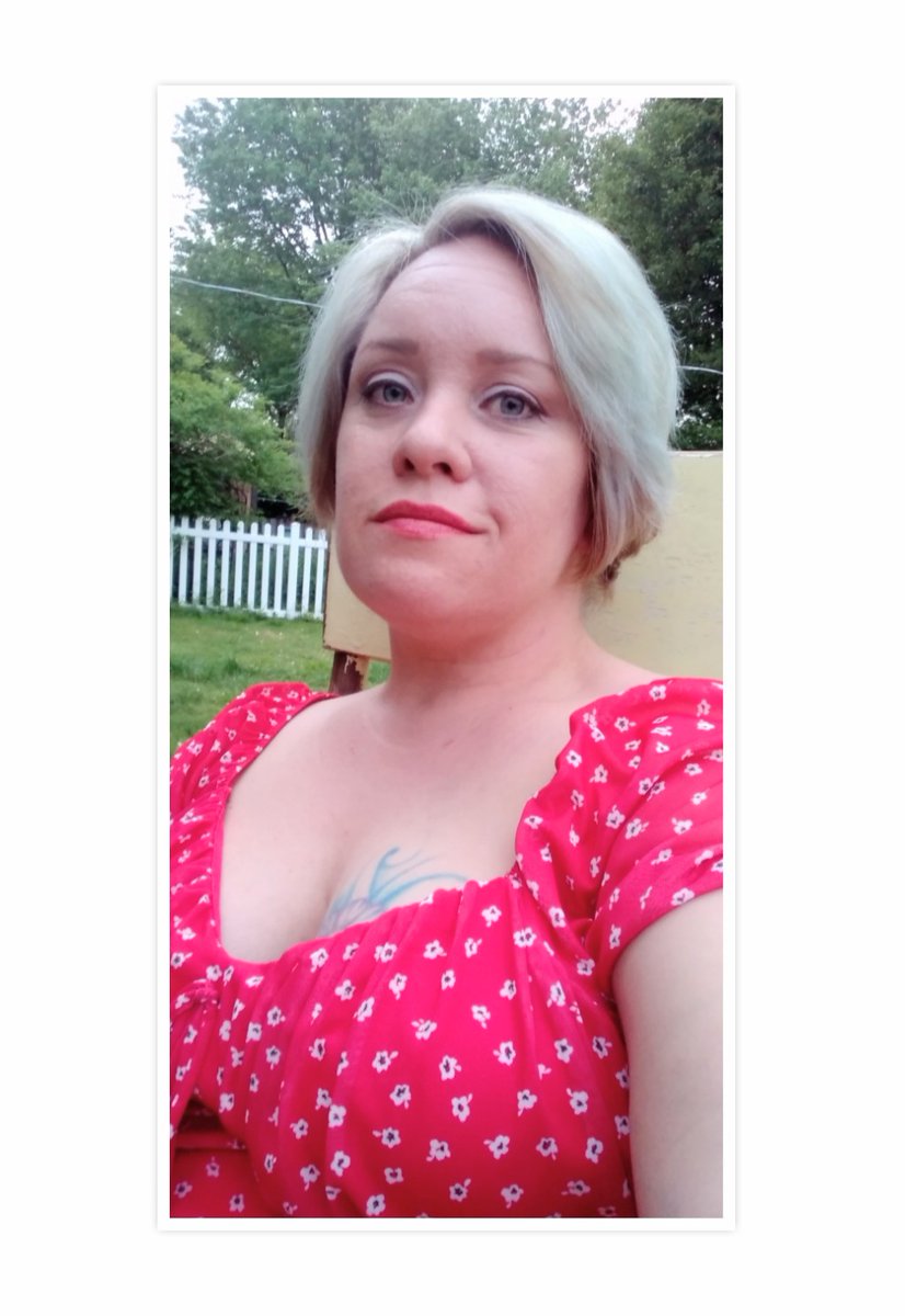 Csizzlez's tweet image. 