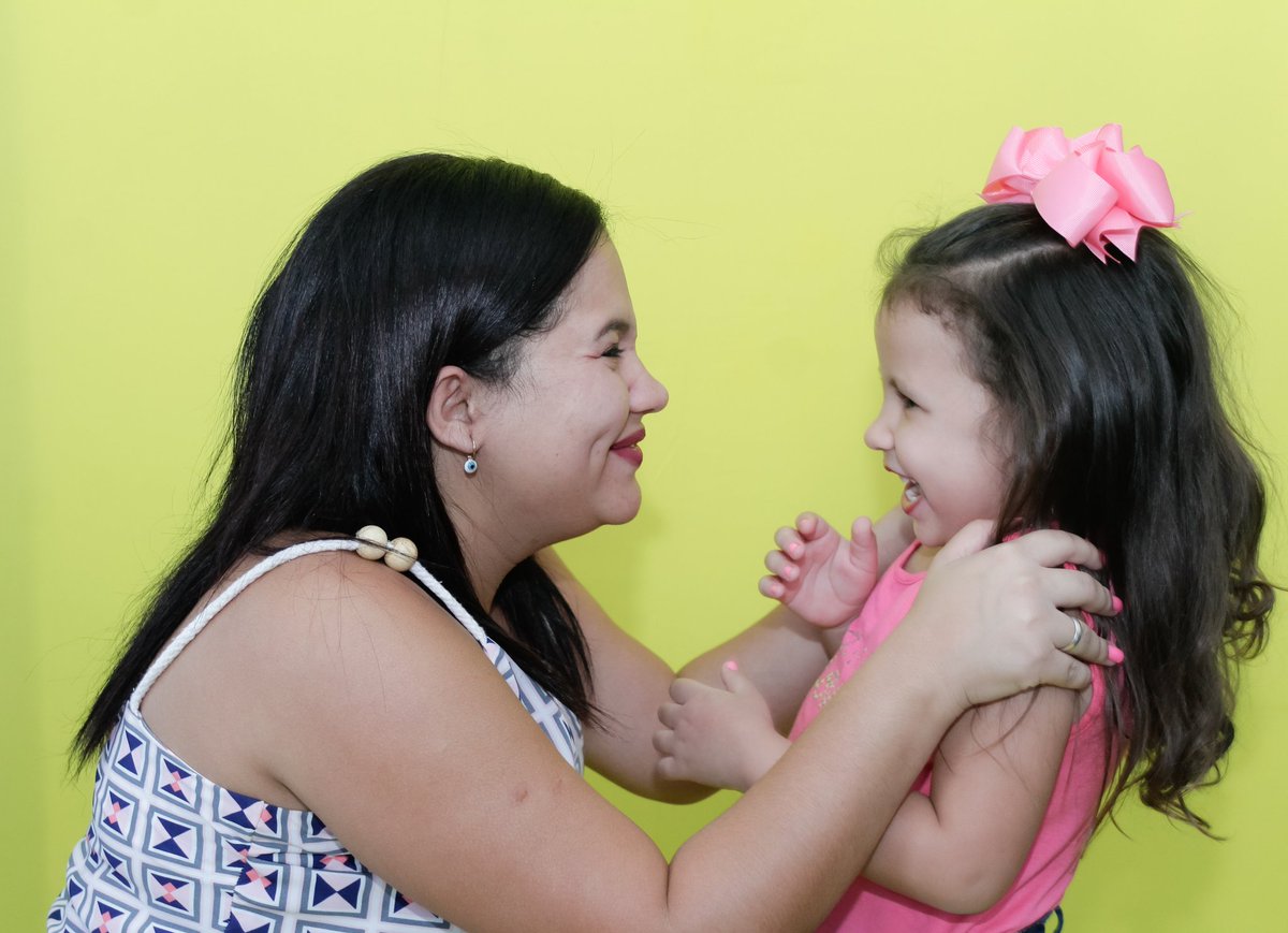 isacsdalmeida's tweet photo. Feliz dia das mãe para mim, que sou mãe dessa menina linda 🤩 https://t.co/OhVwXfagcn