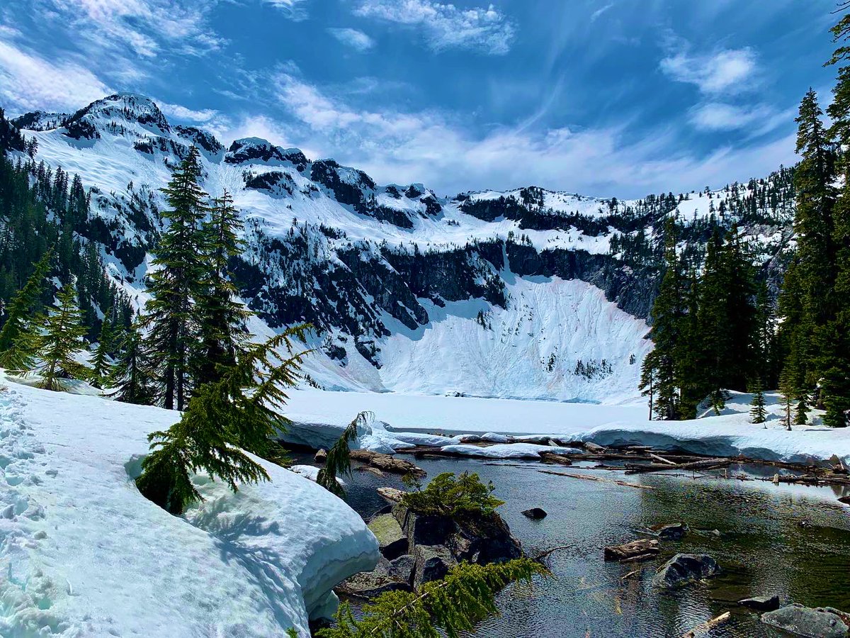 ceciolivos's tweet photo. #malachitelake #alpinelakes https://t.co/wZFUxy1ljn