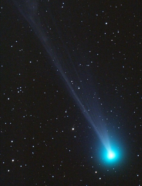 iYogendraSingh's tweet photo. Two Comets☄️ are going to fly very closest to the Earth🌎 by 13 and 23 may. #SWAN☄️& #Atlas☄️
#SWANComet☄️ is very Beautiful Comet with Bright Green light & very long tail, After a long decades our eyes are going to observe such beautiful Comet☄️Near to #Earth🌎 https://t.co/JxN0anhSta