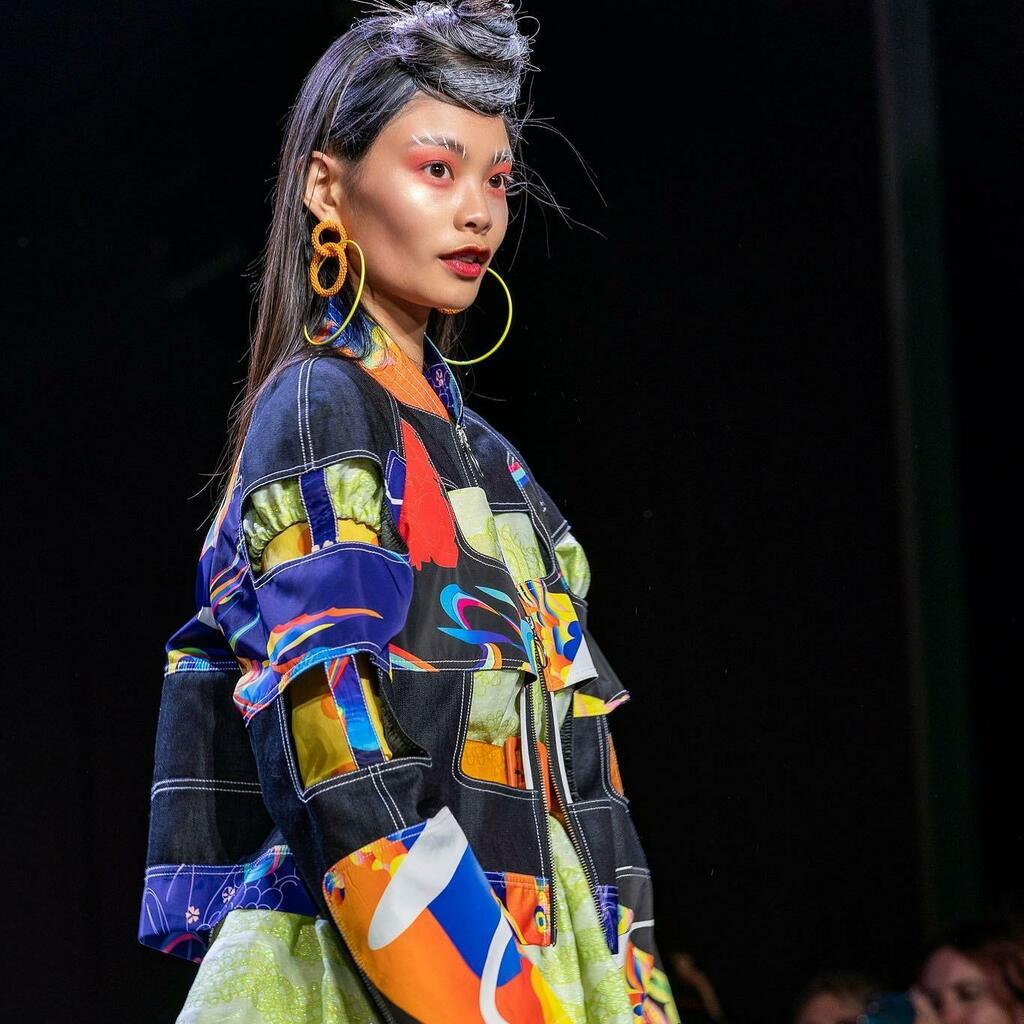 nibastudios's tweet photo. SS20 @fengyitan @agentrypr 
#fashion #nyfw #bts  #photography #style #model #nyc  #fashionweek #springsummer #fashionphotographer  #photooftheday  #ss20 #newyork #fashionweek  #agentrypr #blackmodels #melaninmonday #fashionphotography #streetstyle #nyfwb… https://t.co/6OAZFblSB6 https://t.co/WpQPSZTjGu