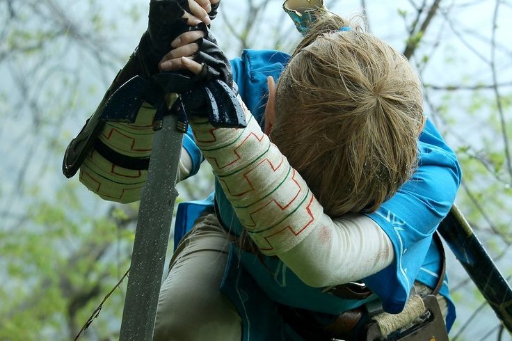 HyrulesBxast's tweet photo. ❝ A sword wields no 𝙨𝙩𝙧𝙚𝙣𝙜𝙩𝙝, Unless,  the hand that holds it has 𝙘𝙤𝙪𝙧𝙖𝙜𝙚 ❞ 

          ♡ &amp; ↺ https://t.co/N1YrvbDaQn