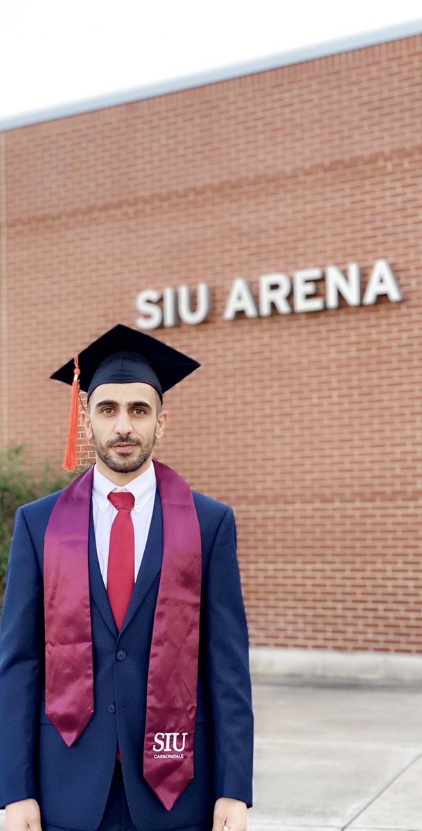 mo_shamar's tweet photo. لله الحمد والثناء الحسن تم تخرج أخي فايد عبدالله الشمري من
جامعة جنوب الينوي- كاربونديل
Southern Illinois Univeristy- #Carbondale
تخصص #هندسه_كهربائيه 
وذلك بكفاح وصبر وغربه خمس سنوات متتاليه  
اللهم لك الحمد والشكر ❤️❤️❤️ https://t.co/j2a1SkF9fl