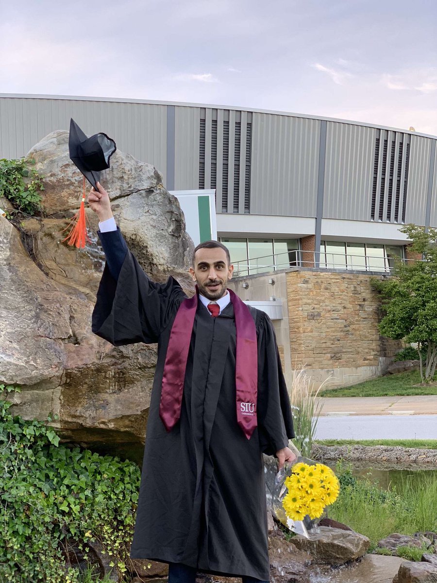 mo_shamar's tweet photo. لله الحمد والثناء الحسن تم تخرج أخي فايد عبدالله الشمري من
جامعة جنوب الينوي- كاربونديل
Southern Illinois Univeristy- #Carbondale
تخصص #هندسه_كهربائيه 
وذلك بكفاح وصبر وغربه خمس سنوات متتاليه  
اللهم لك الحمد والشكر ❤️❤️❤️ https://t.co/j2a1SkF9fl