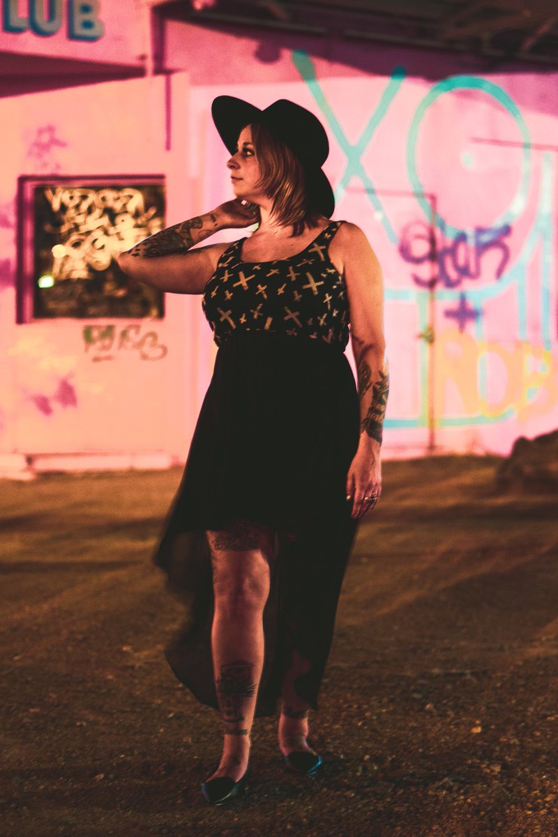 nikki lynn tweet media