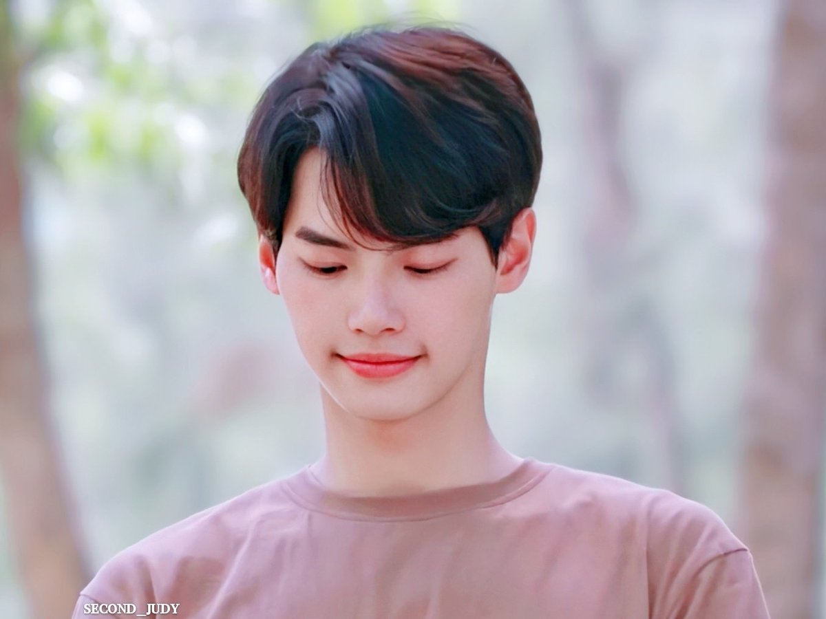 lansenra_ho's tweet photo. #OnlyForWin
We never believe in falling in love at first sight but meeting Win Metawin made us change our minds. https://t.co/fw1aJLtYUL