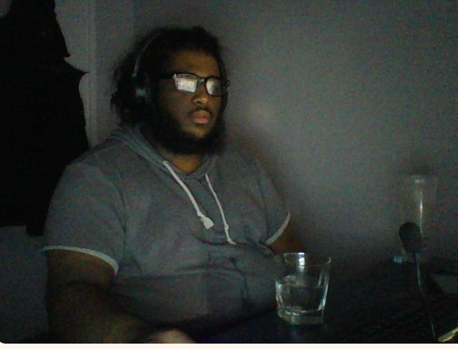 BossManZak's tweet photo. @SoGrizzy Your fans on Omegle keep mistaking me for you..... it's getting out of hand. https://t.co/p6WrA8pYt0