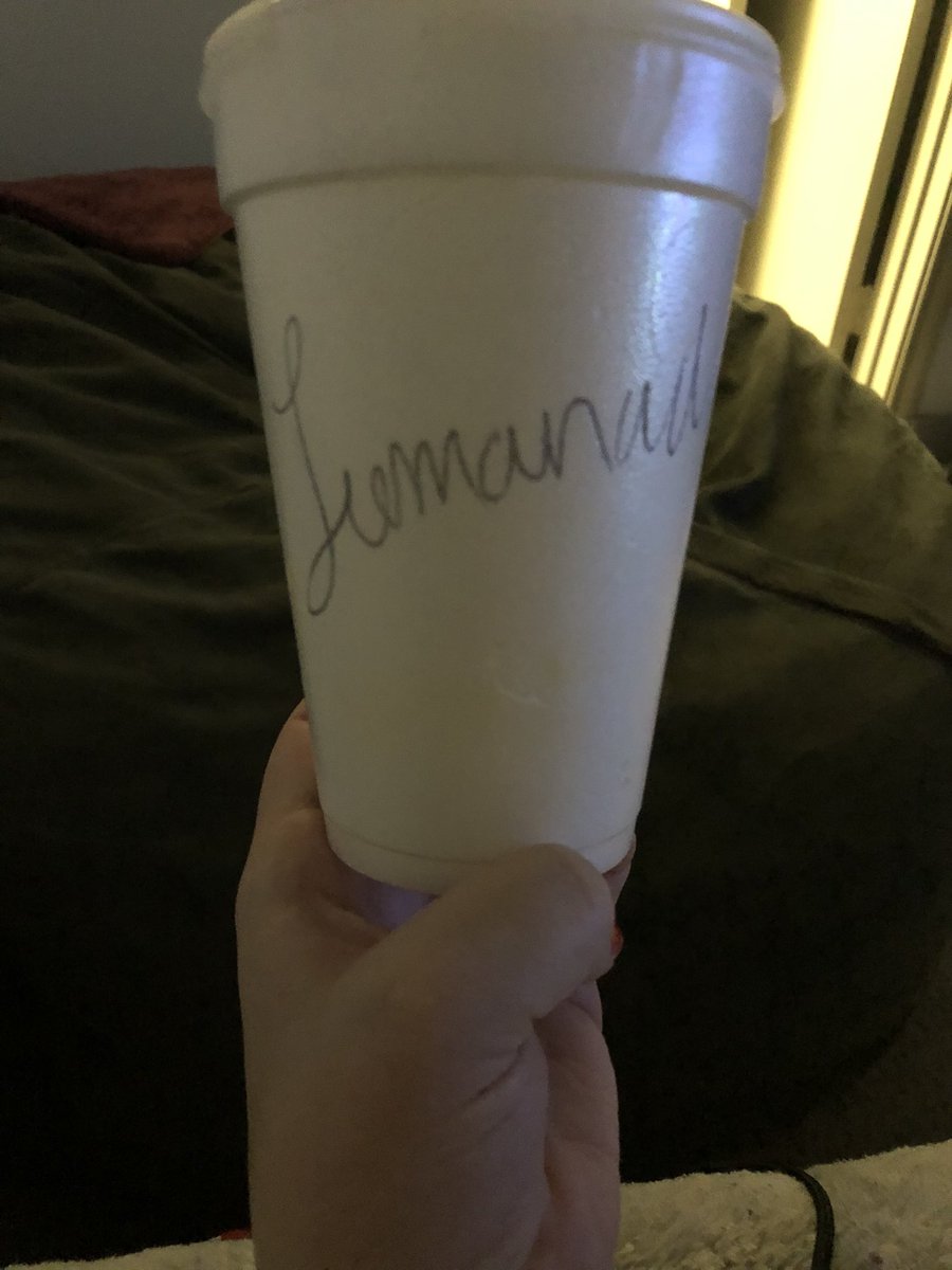 Person at the restaurant IQ9000: lemanade