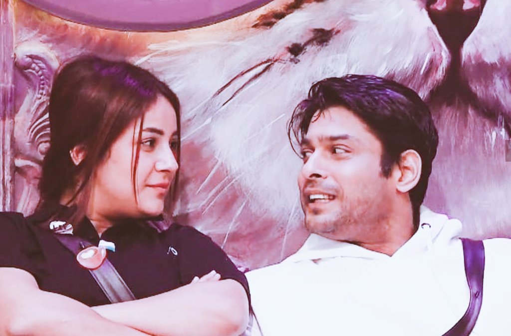 Sidharth & Shehnaaz as Salman & Katrina ;)Ek dhaga ♡ @sidharth_shukla  @ishehnaaz_gill  #ShehnaazGiII  #SidharthShukla  #SidNaaz