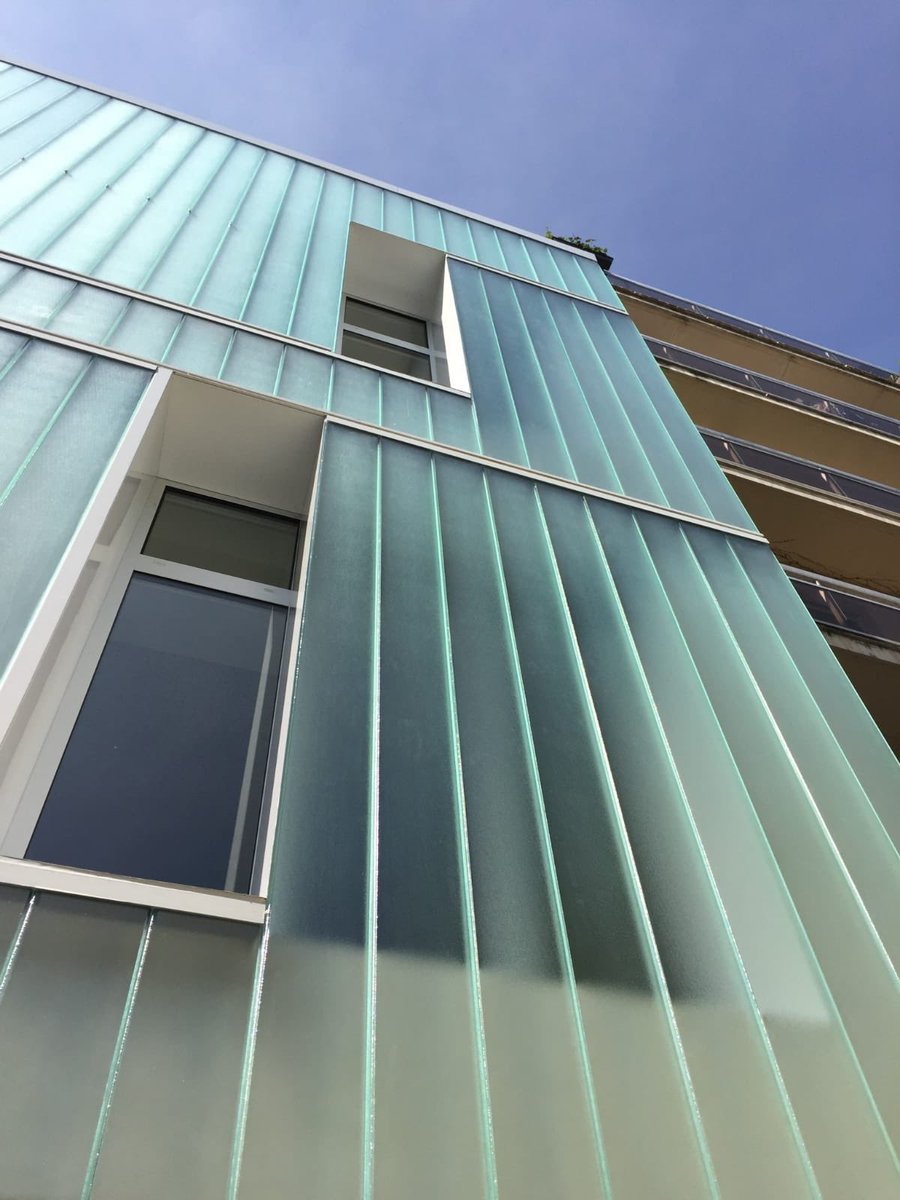 accrover's tweet photo. #Profilit #Pilkington #NSG #Paris #chantier #verre #facadearchitecture  #facade_design #facadesofbuildings #architecture https://t.co/V75NTSWDul