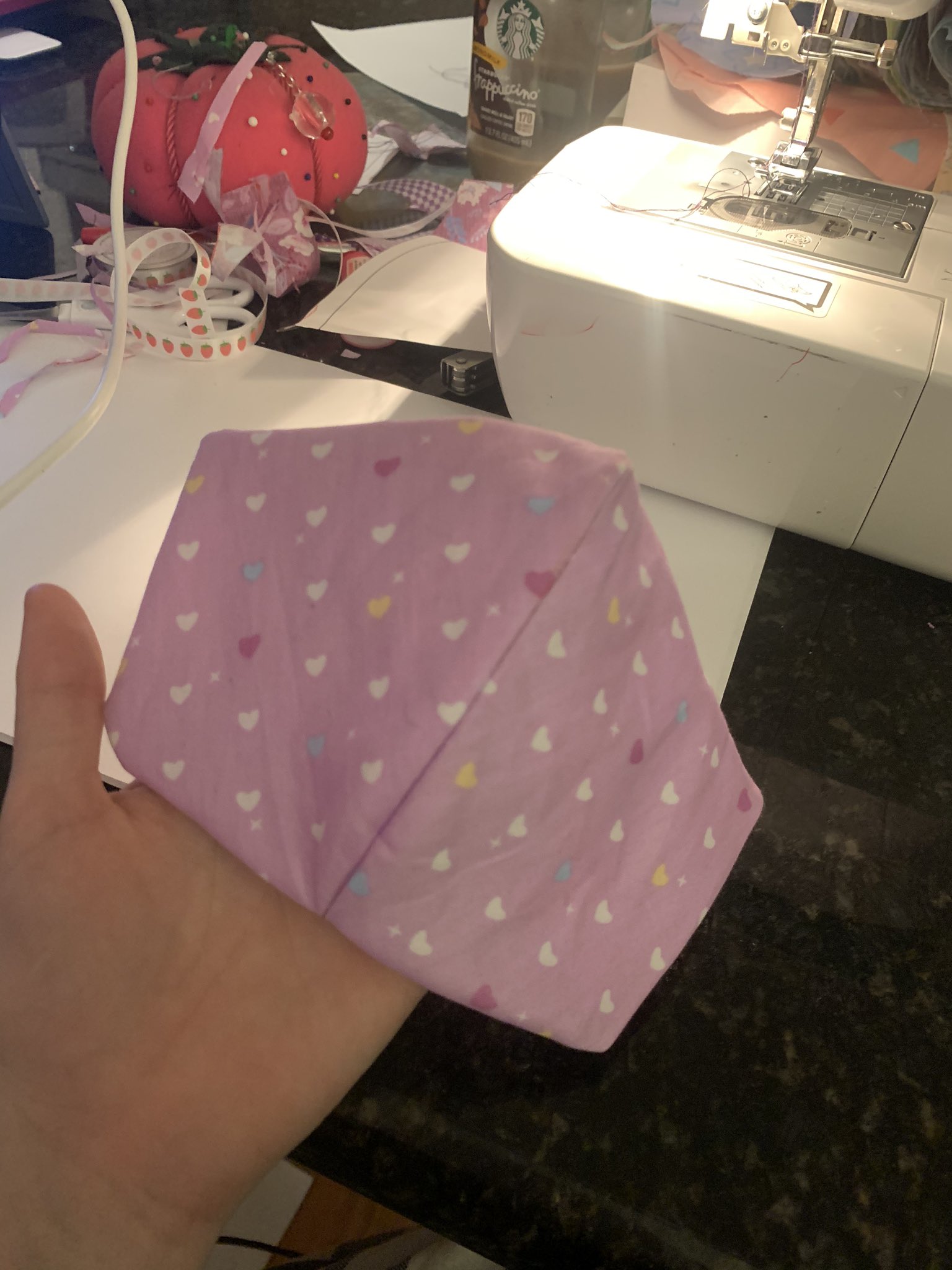 1 pic. who’s up look at these masks I made https://t.co/KmUkHrh5pV