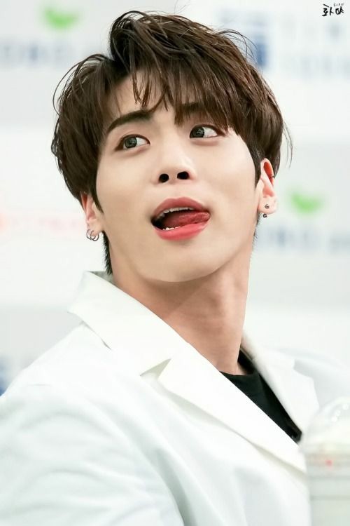 💋