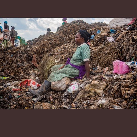 leviojuok's tweet photo. To all Mums who still fight for there sons and daughter ❤#SafaricomForMums https://t.co/h8YqNNfzPn