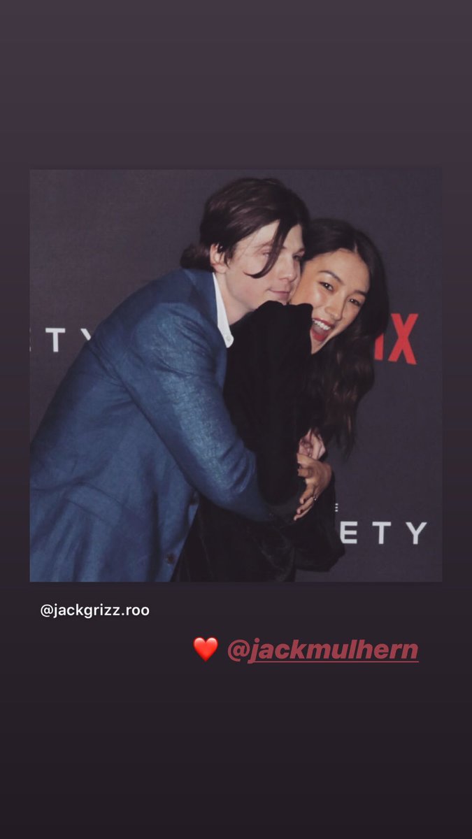 A atriz Natasha Liu Bordizzo, amiga e colega de elenco de Jack em The Society, compartilhou uma foto com Jack em seu Instagram Stories relembrando a festa de estreia da 1 temporada de The Society. ❤️