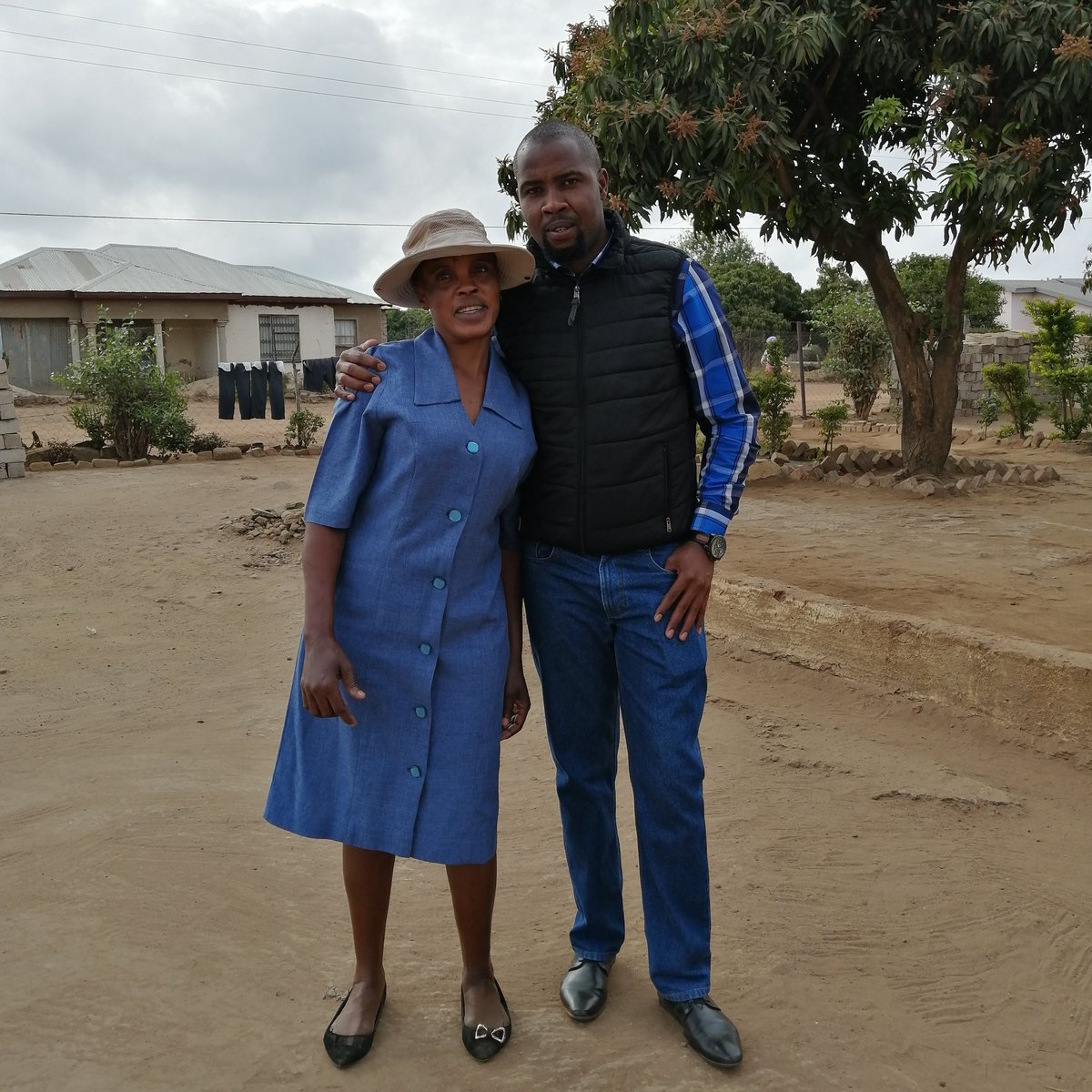 Manane loyi angani veleka hi Yena Xikwembu xa mina. Hambi a ndzivile ku fana na Nyari i Mhana Mina 💖 Ni dya mavele la misaveni leyi hikwalaho ka Mhana Mina 💘💝 <a href="/DrThomasChauke/">Dr.Thomas Chauke</a> <a href="/DrChaukeShow/">Dr Thomas Chauke Annual Show</a> From Album No:19