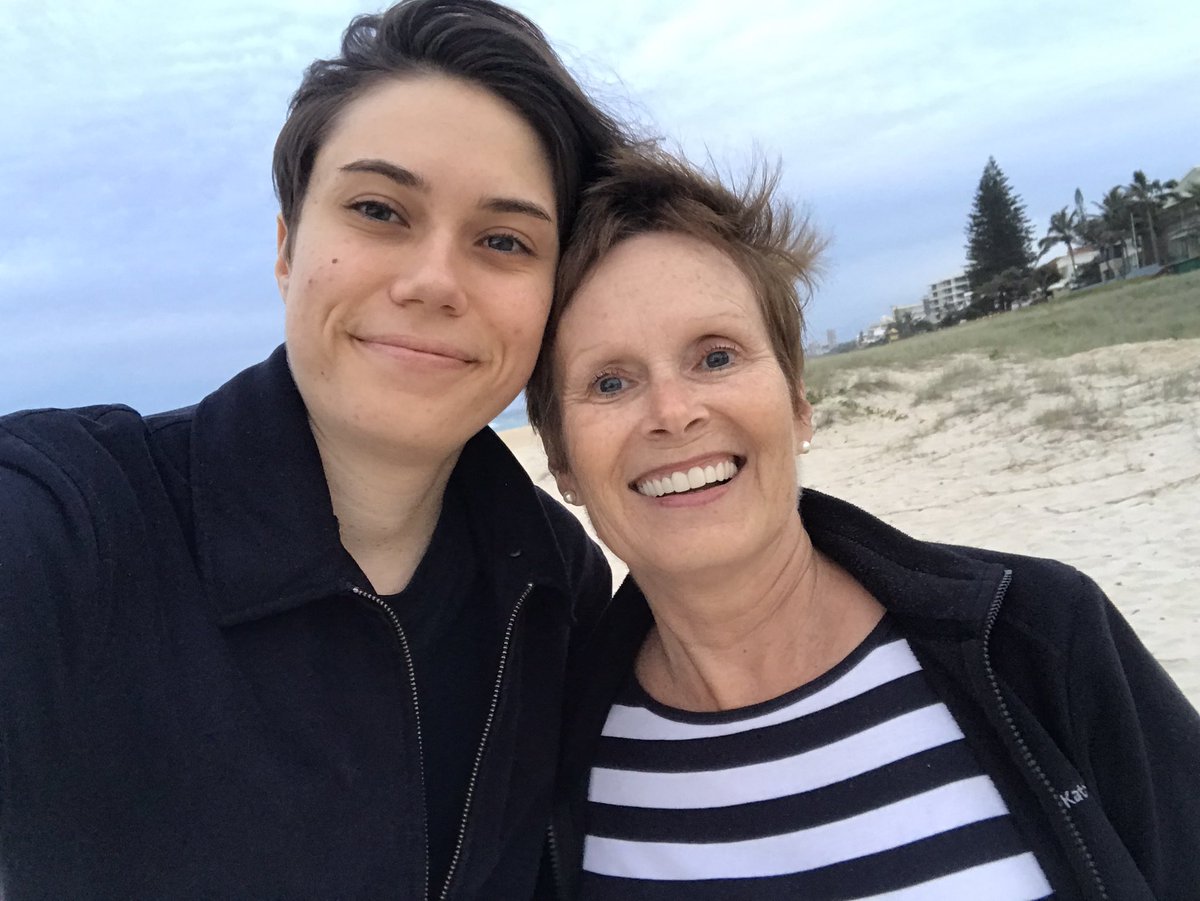 KCrow_'s tweet image. Mother’s Day weekend 😊🥰