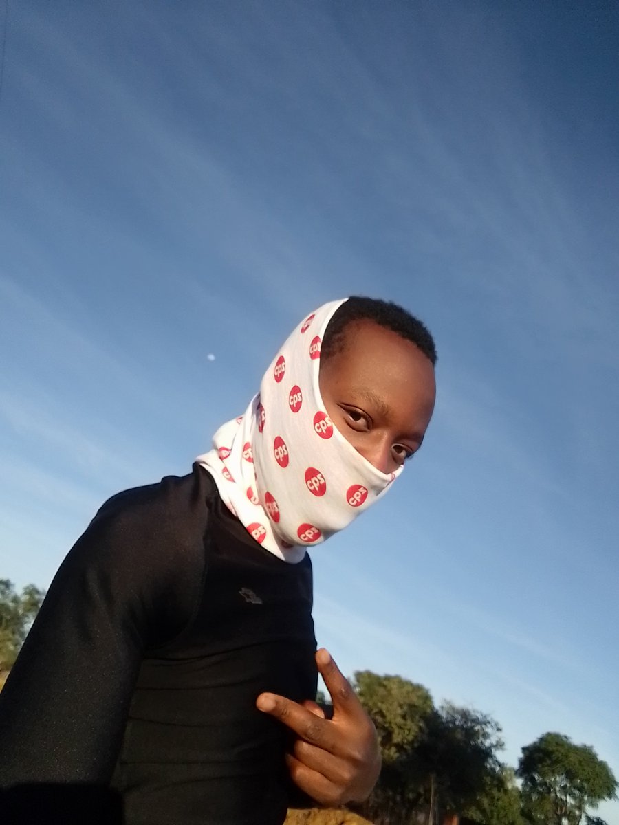 mubudelornemubu's tweet photo. Apa CBZ yakaita muono by including this in the 2020 CBZ Marathon race pack. I didn't use it then, now it's handy, my face mask and covers ears perfectly when it's cold like this.

@CBZHoldings
@KirstyCoventry https://t.co/doncDXyLT3