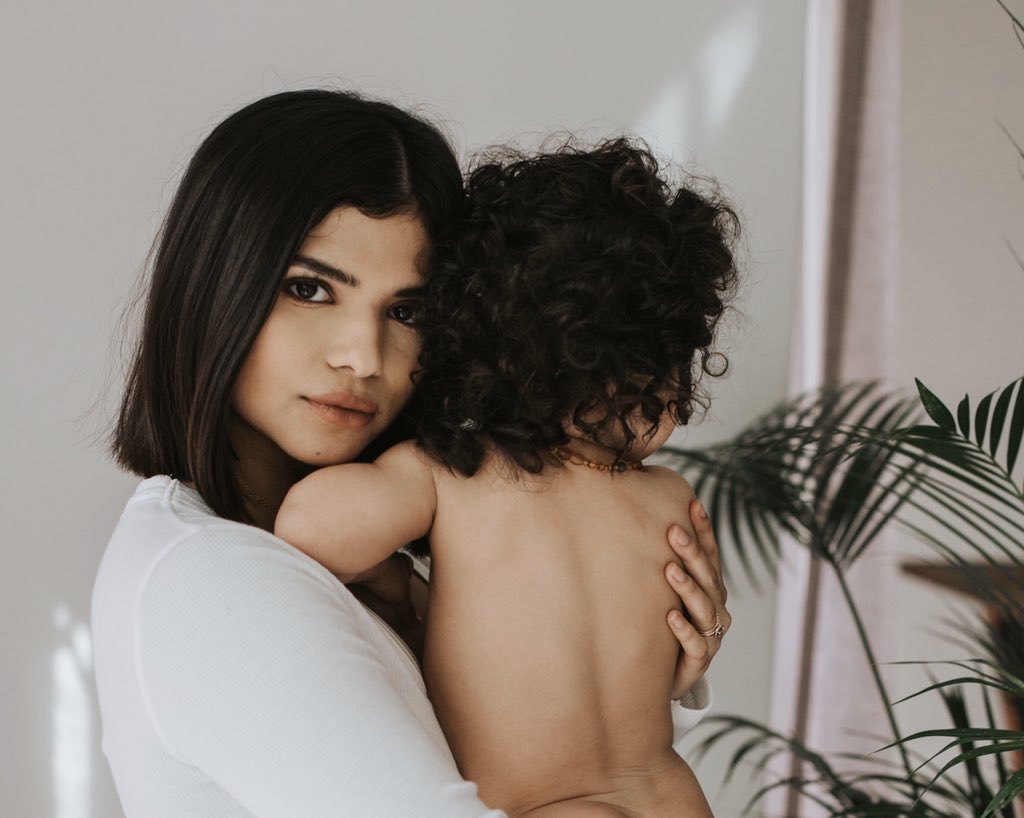  #HappyMothersDay   to all the incredible moms out there Check out our interview with our favourite millennial moms as they tell us how pregnancy and motherhood has transformed their lives.  https://bit.ly/2WGgwsq 