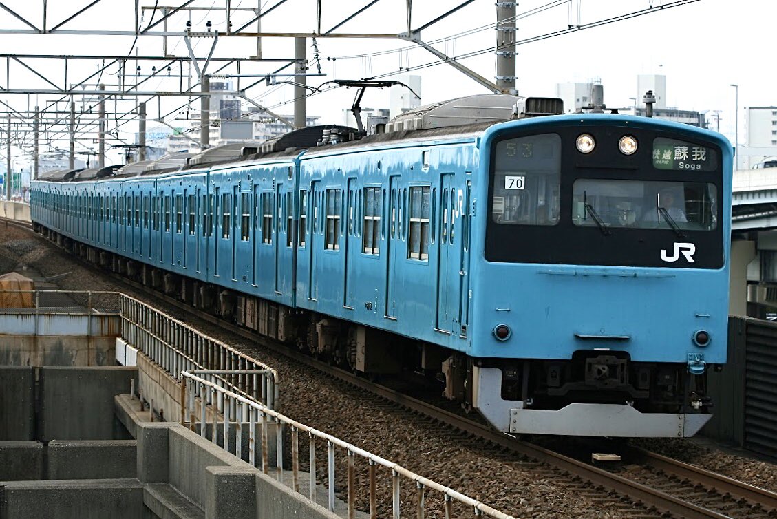 京葉線の201系、貫通編成が存在したのですが、撮った写真を探した