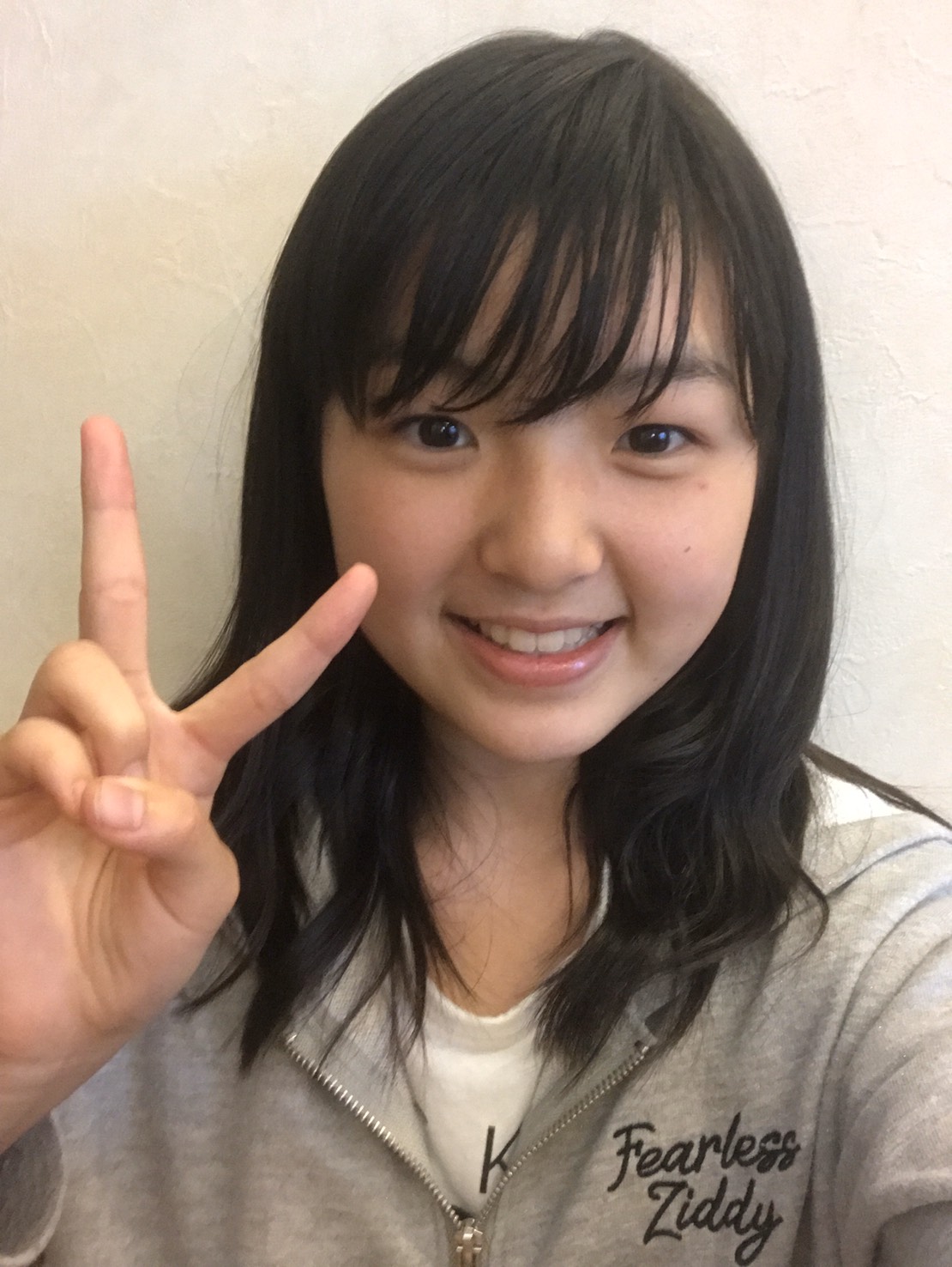 ハロドリ 番組公式 研修生から番組を見ての感想が到着 村越彩菜です 12月の発表会でパフォーマンスをした 白いtokyo が流れました 同じ学年の子だけで踊ったので印象に残っています 歌をもっと頑張ります ハロドリ T Co