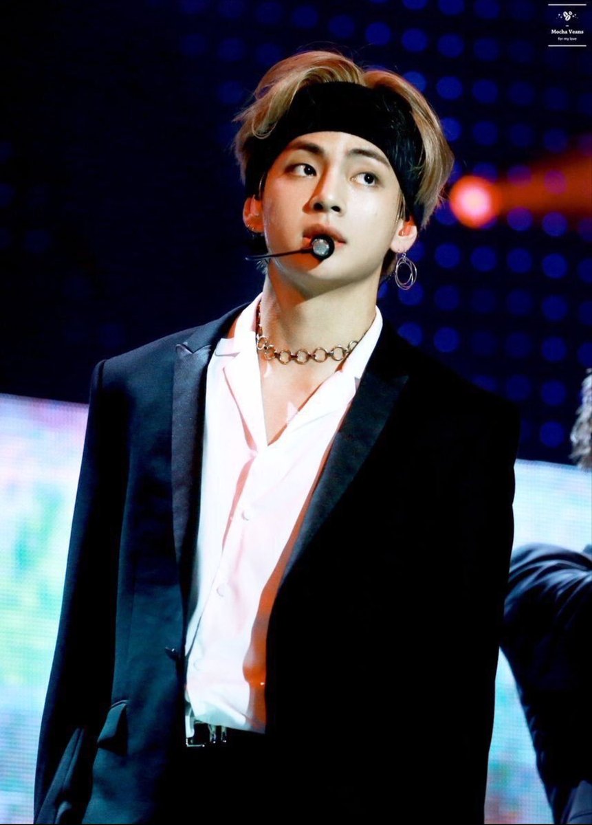 KIM TAEHYUNG THIS IS I L L E G A L