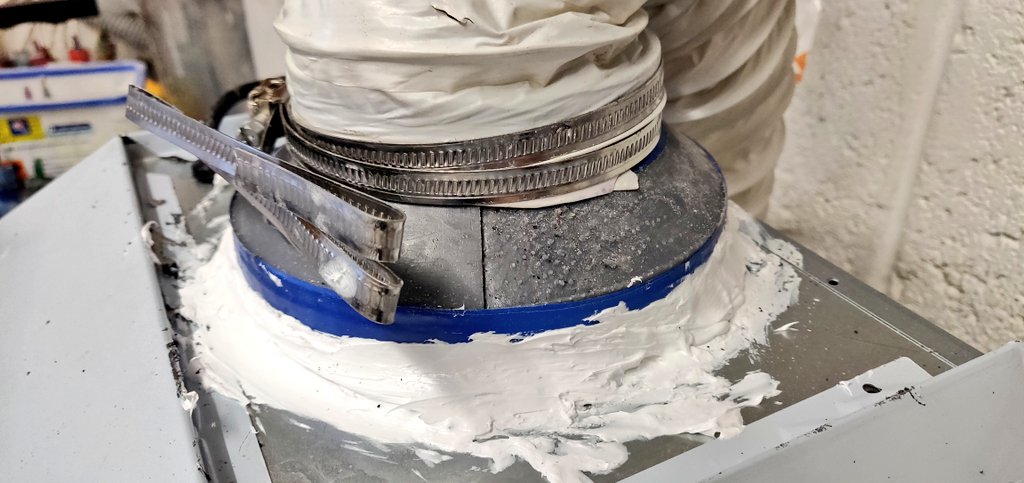 gedgehead's tweet image. #3dprintingfail My outside diameter should have been the inside diameter, Doh! I suppose that's what flexible sealant and oversized Jubilee clips were made for.