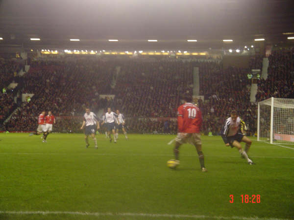  Spending my Sunday taking a trip down memory lane...Found a folder on my old laptop with some photos from matches over the years.The Three R's here vs Portsmouth (December 2005)  #mufc