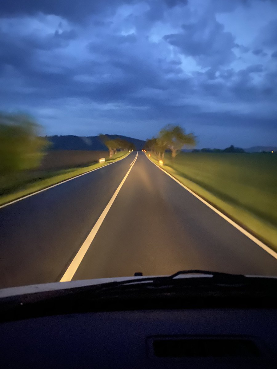 igorslavik's tweet photo. #vaweekend za námi.
Teď uklidit #karmann 
a oslavit Den matek. 😉 https://t.co/5fP9tS7eOq