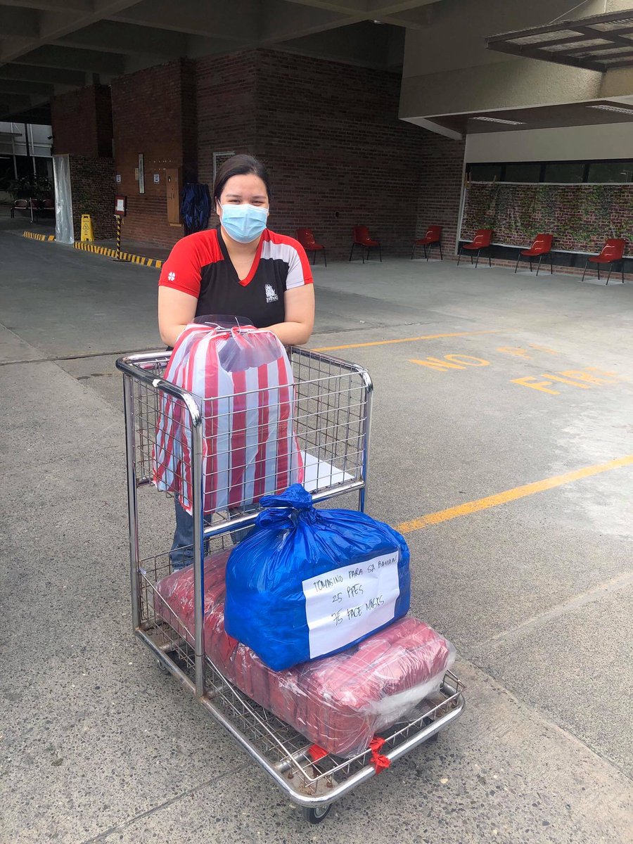 TomasinoPSB's tweet photo. Done with our last batch of delivery!! ☑️☑️☑️☑️

Yesterday, we delivered our last batch of PPEs to the following:

Philippine Heart Center-75 hazmat suits, 100 face shields &amp; 75 face masks

Philippine Jesuit Prison Service (PJPS)-75 hazmat suits, 100 face shields &amp; 75 face masks https://t.co/RTa0Ps1KWT