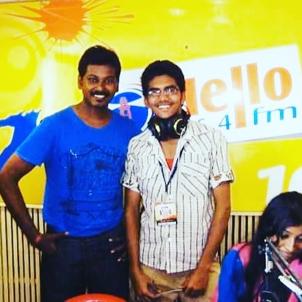 Swetha_2708's tweet photo. From training to become an RJ to promoting his movie in the same FM station🔥🔥

#Kavin #Lift https://t.co/lGToWglUxn