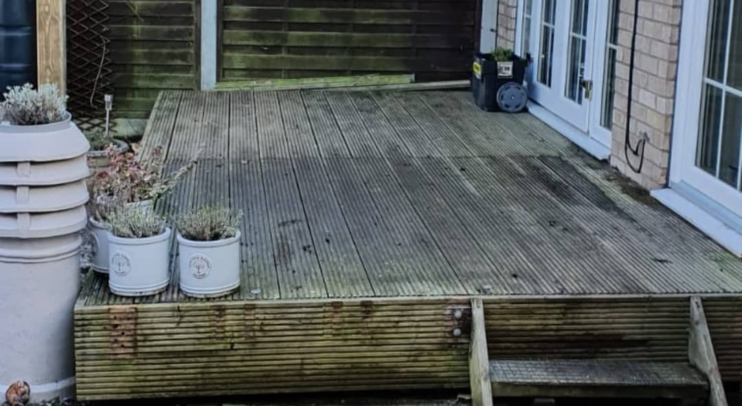 YorkshireHare's tweet photo. #GardenDayUK - our garden has gone through quite the transformation over the last 2-3 years! My mission this year is a few more plants, planters & some character with some well chosen ornaments! And expanding my alpine/sedum collection!
#theyorkshirehare #gardens #DIY #DIYGarden https://t.co/PmCvl85vUp