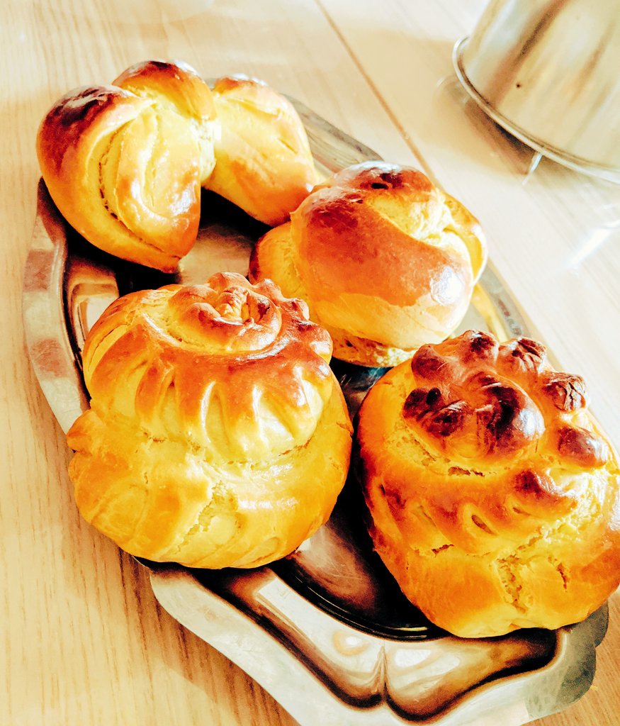 Les pains au beurre sont terminés. Bon appétit et bon dimanche #DeconfinementProgressif #BonDimanche #bonappetit