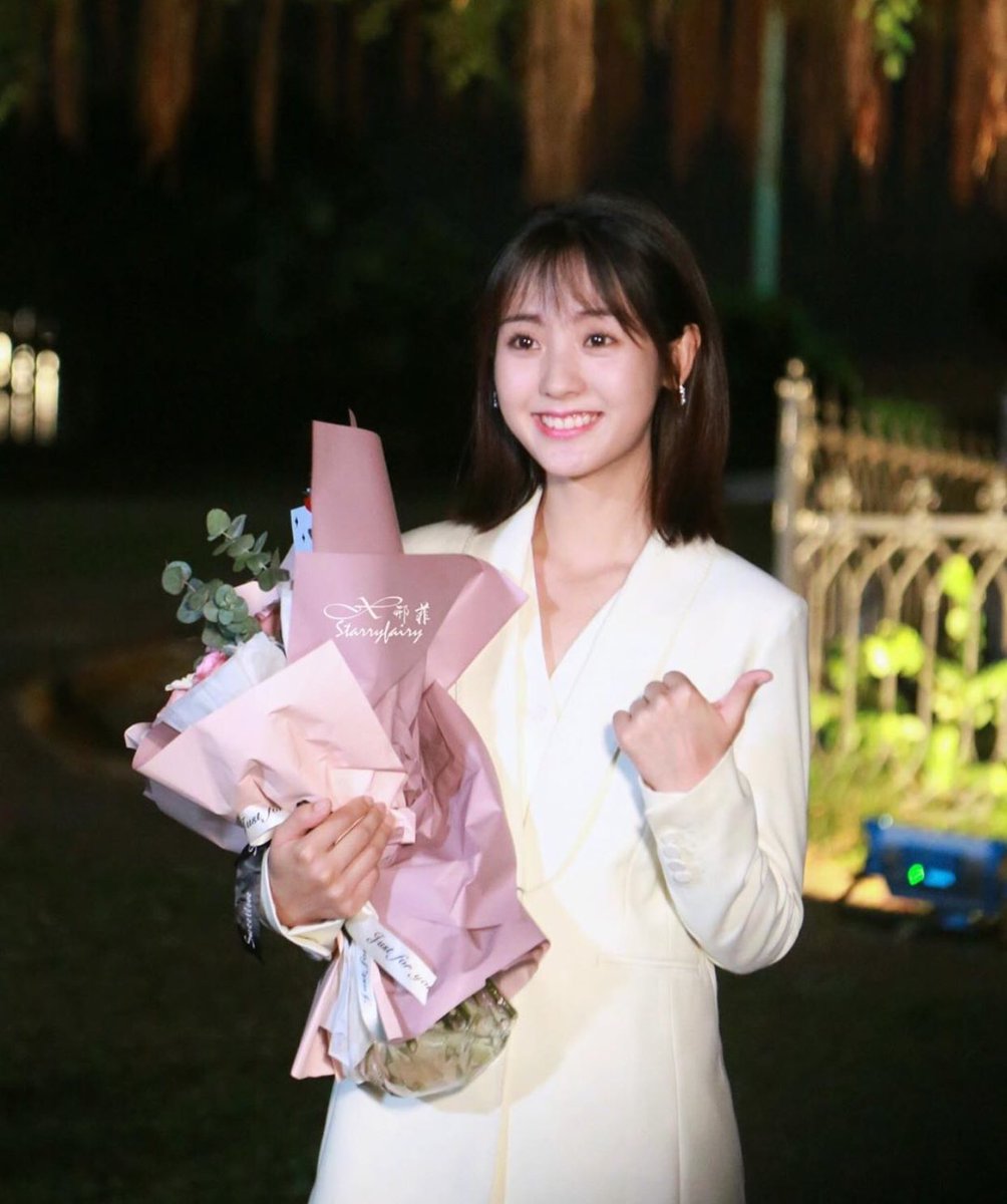 kcdramaseries's tweet photo. My small indeed fortunate final filming. 
#MySmallIndeedFortunate #XingFei #TangXiaotian #HuangYilin  #LiChuan
#我的小确幸 #邢菲 #唐晓天 #黄一琳 #李川 
#ForgetYouRememberLove #JinZe #JiangXingcheng 
#忘记你记得爱情 #王子变青蛙 #金泽 
#PutYourHeadOnMyShoulder #致我们暖暖的小时光 https://t.co/WA2zBbESof
